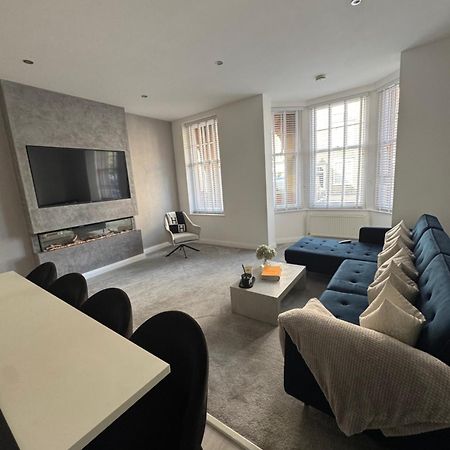 יורק Vikings Duplex Apartment City Centre With Free Parking מראה חיצוני תמונה