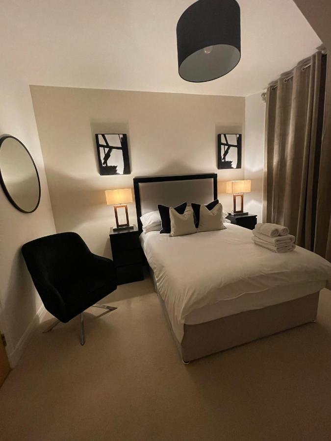 יורק Vikings Duplex Apartment City Centre With Free Parking מראה חיצוני תמונה