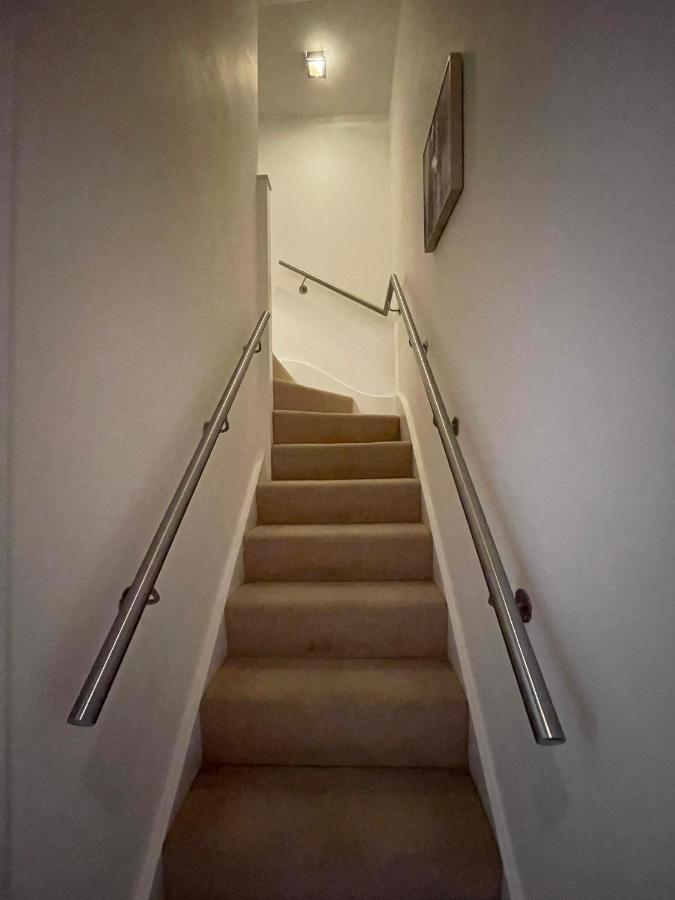 יורק Vikings Duplex Apartment City Centre With Free Parking מראה חיצוני תמונה