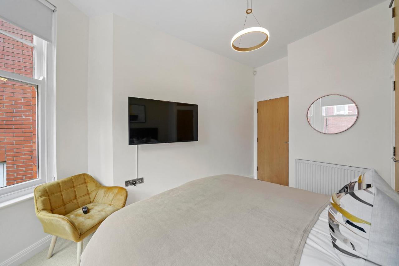 יורק Vikings Duplex Apartment City Centre With Free Parking מראה חיצוני תמונה